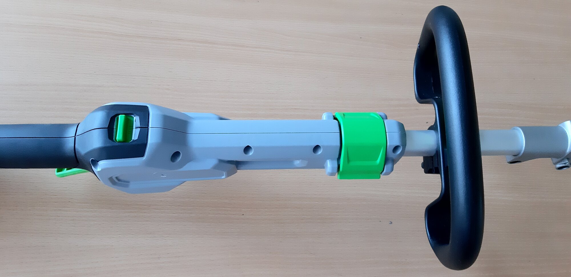 EGO - AKU teleskopický strunový travní vyžínač ST1400E-ST