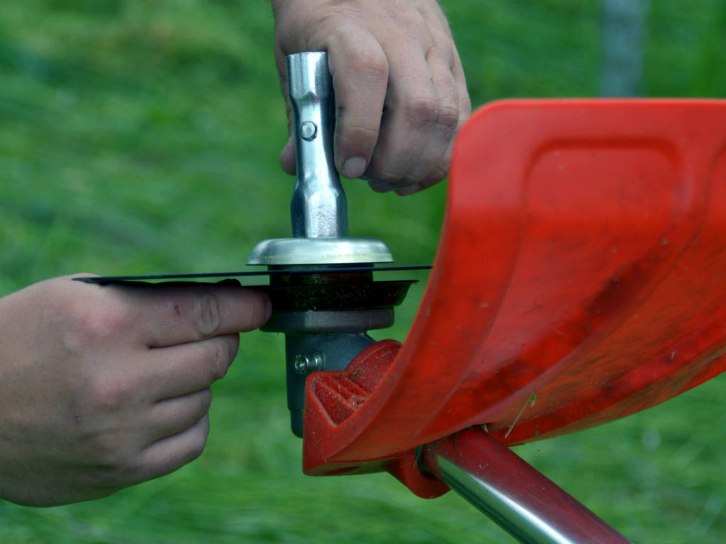 VARI - Křovinořez 432HB