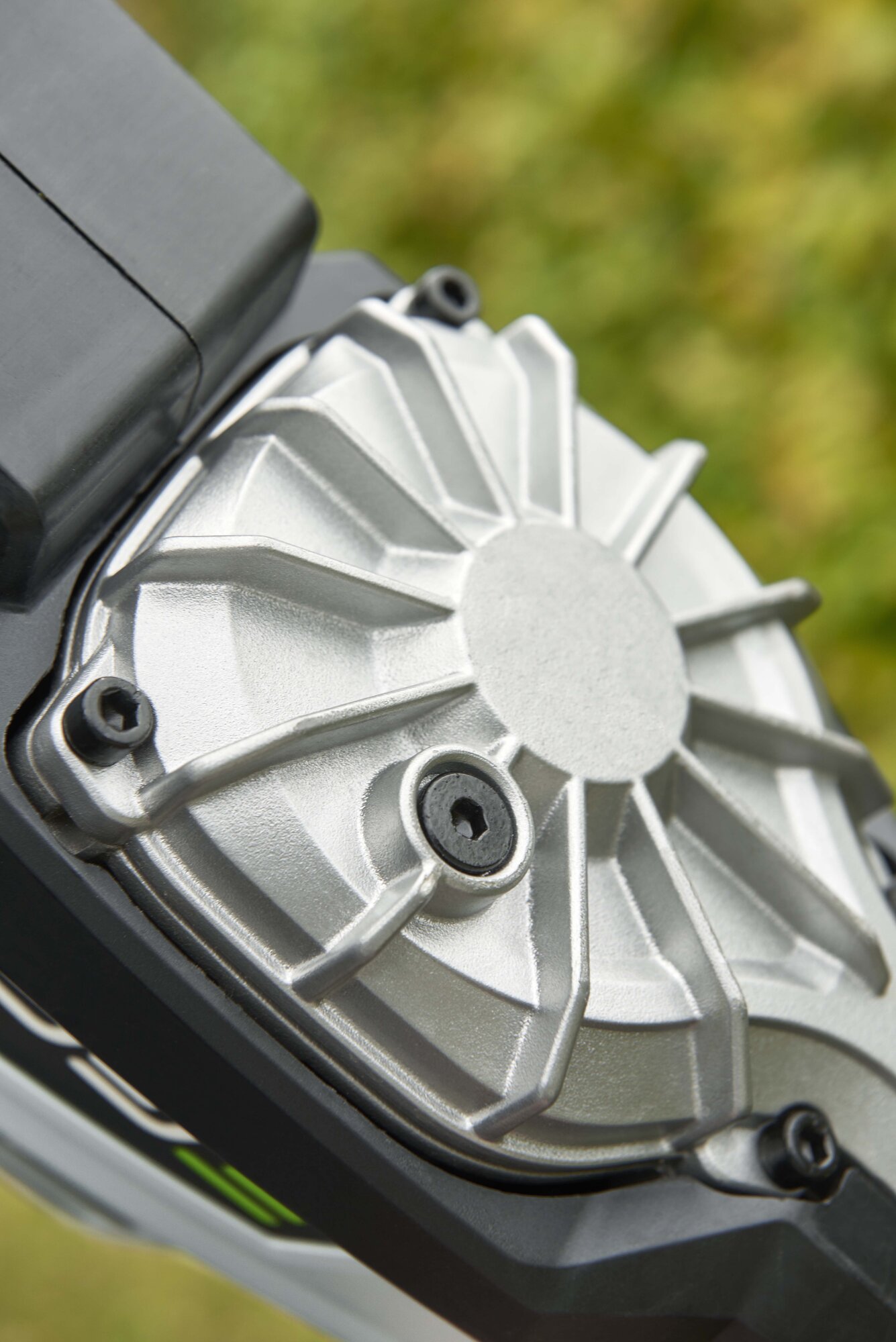 EGO - AKU nůžky na živý plot HTX7500 (bez baterie a nabíječky)