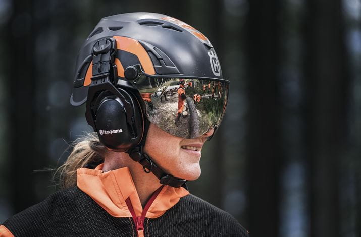 Husqvarna - Přilba arboristická Spire Vent