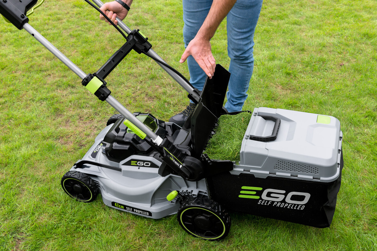 EGO - AKU sekačka bez pojezdu LM1701E - sada