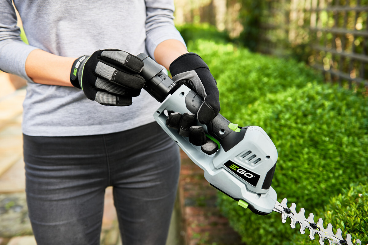 EGO - AKU malé ruční nůžky CHT2001E (sada)