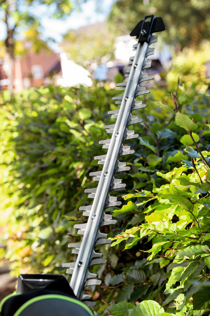 EGO - AKU nůžky na živý plot HT2410E (bez baterie a nabíječky)