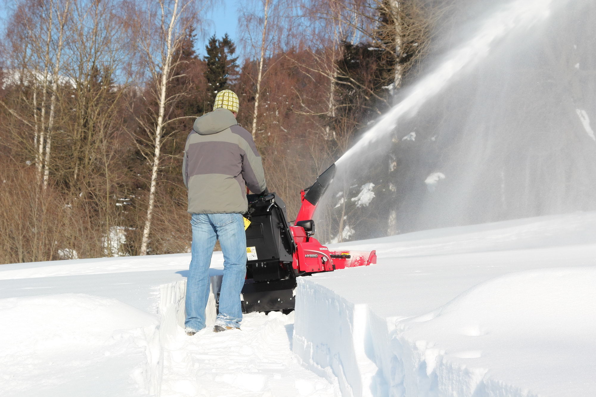 HONDA - Hybridní sněhová fréza HSM 1380i1 ETDR
