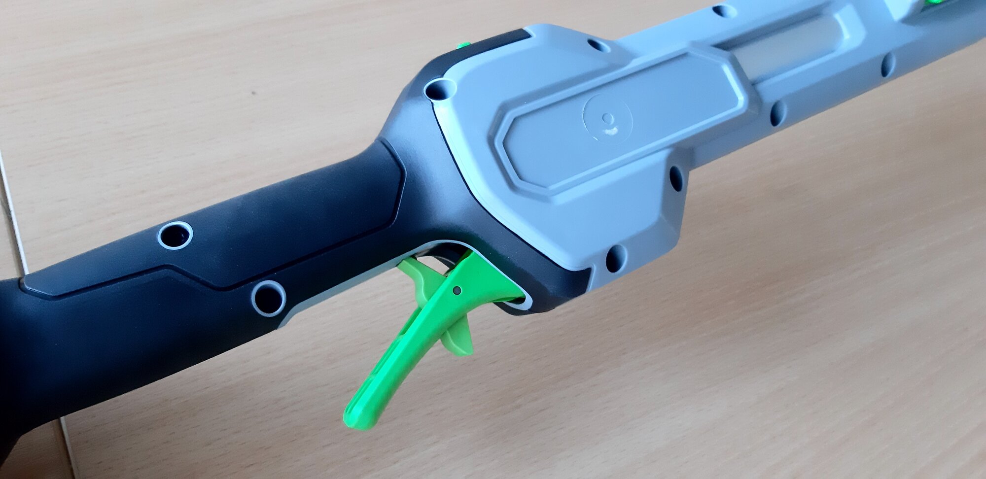 EGO - AKU teleskopický strunový travní vyžínač ST1400E-ST